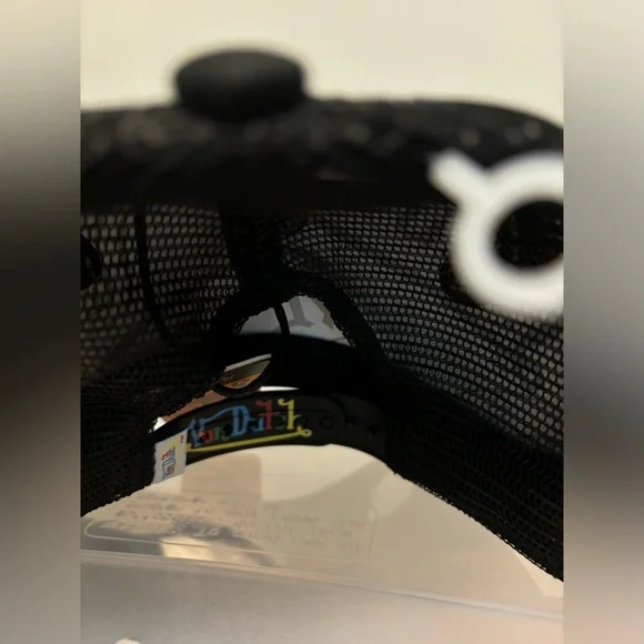 VON DUTCH BLACK POLKA DOT TRUCKER NWT - Picture 3 of 5